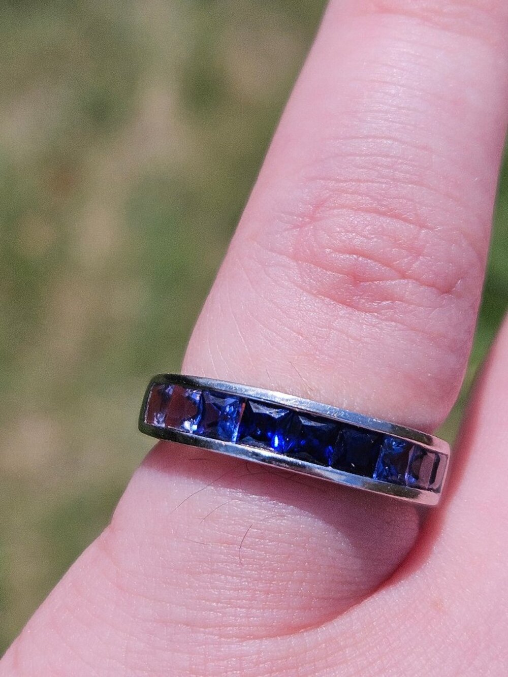 10K White Gold Lab Created Sapphire & Stone Ring Band 4mm Wide Size 5.5